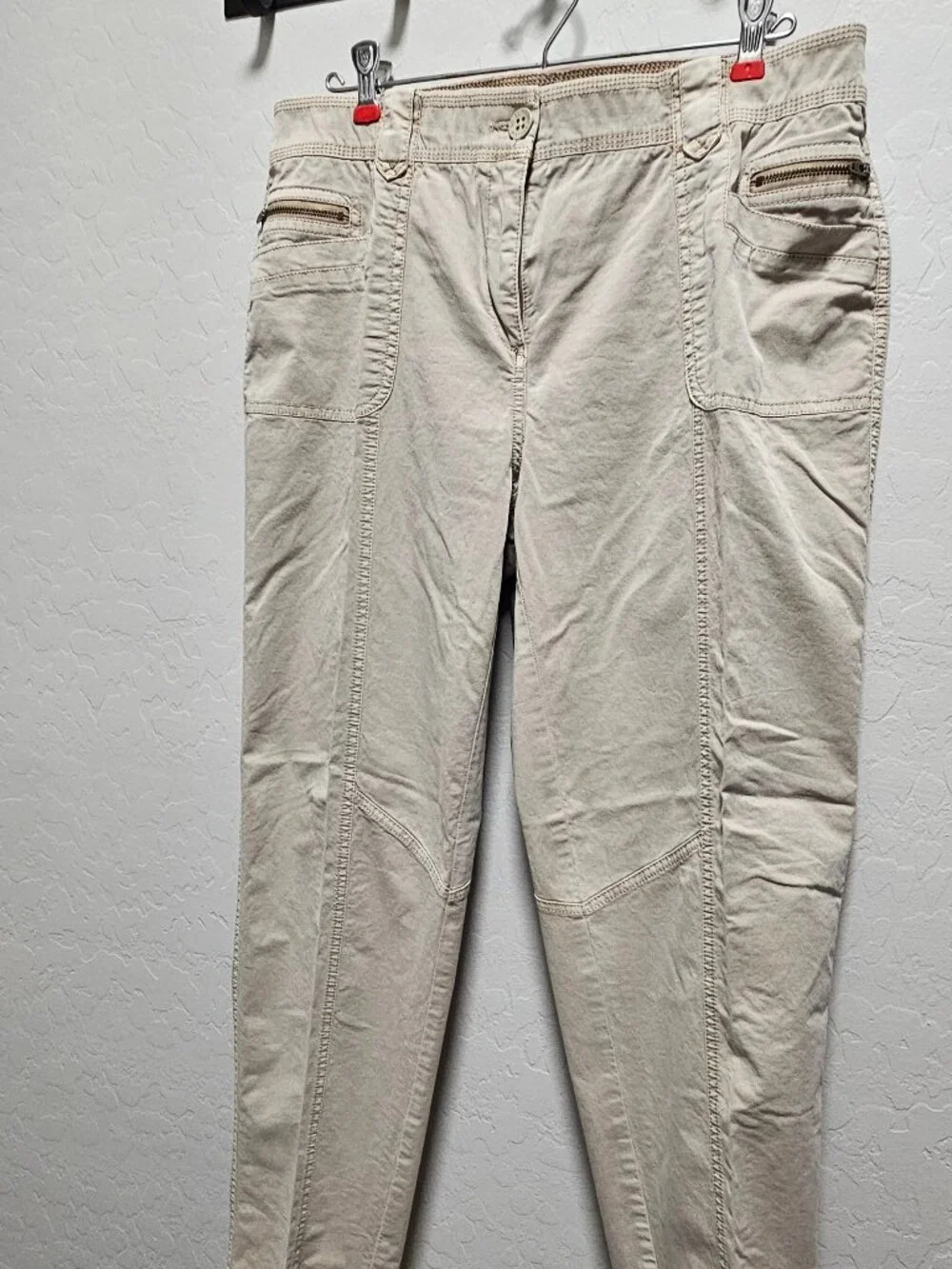 Chico's Beige So Slimming Utility Pants Size 1